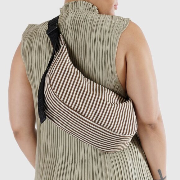 NWT Baggu Crescent Bag Medium - Brown Stripe - Picture 5 of 6